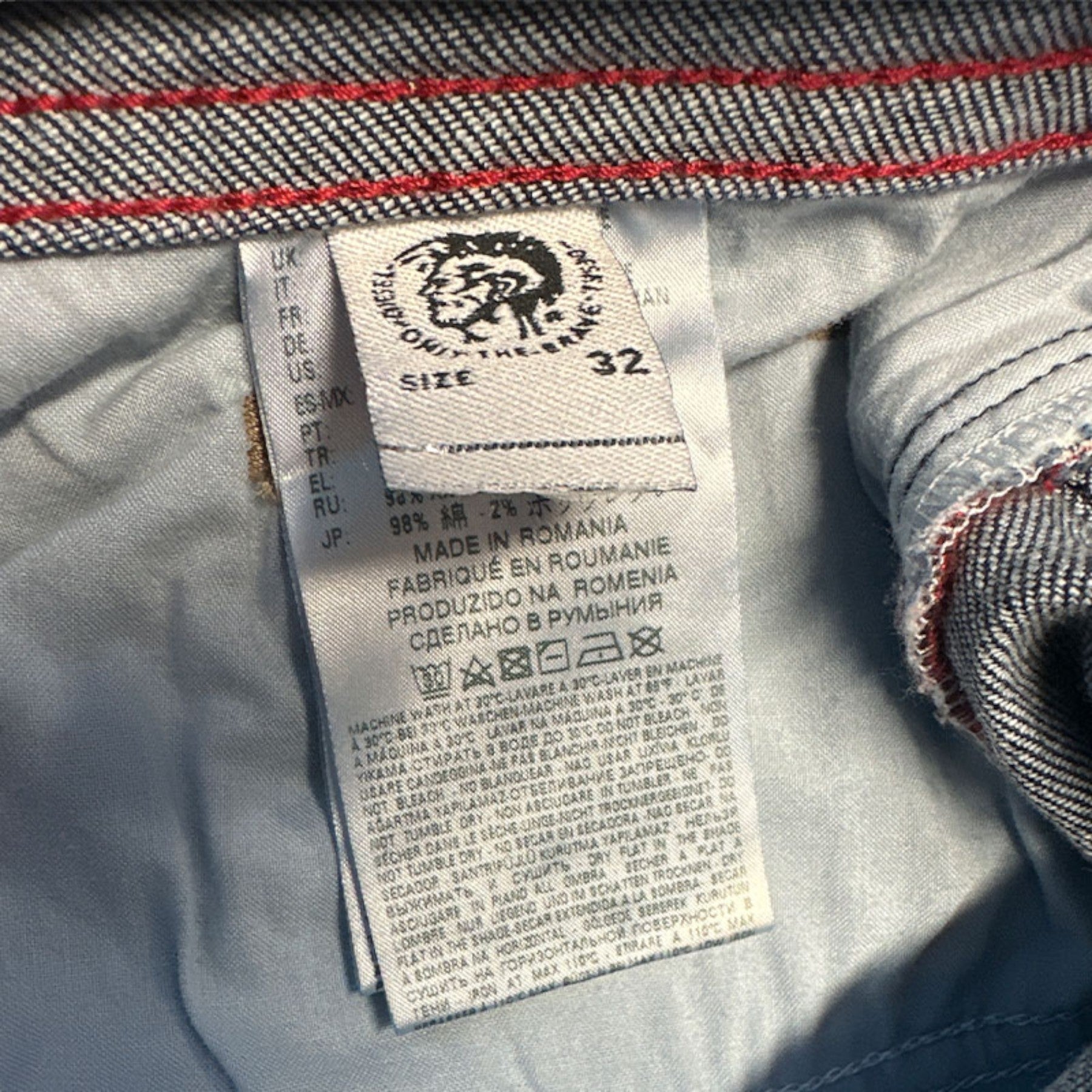 DIESEL BUSTSHORT 084QT Mens Denim Shorts DNA Stretch Casual Summer Beachwear W31