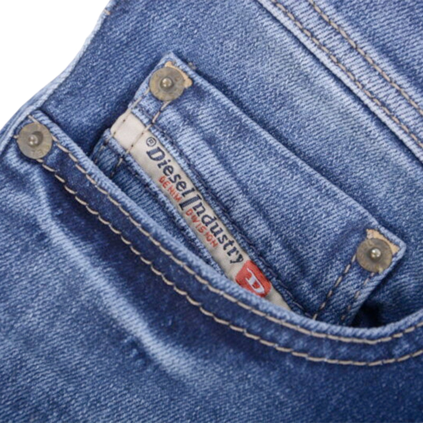 DIESEL TEPPHAR 084GG Mens Denim Jeans Distressed Stretch Slim Fit Carrot Leg NEW