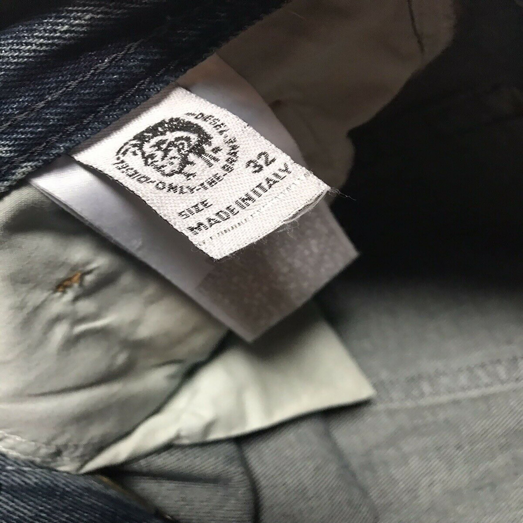 DIESEL DAGH XP 084ZS Mens Jeans Regular Straight Distress Blue Denim Made Italy