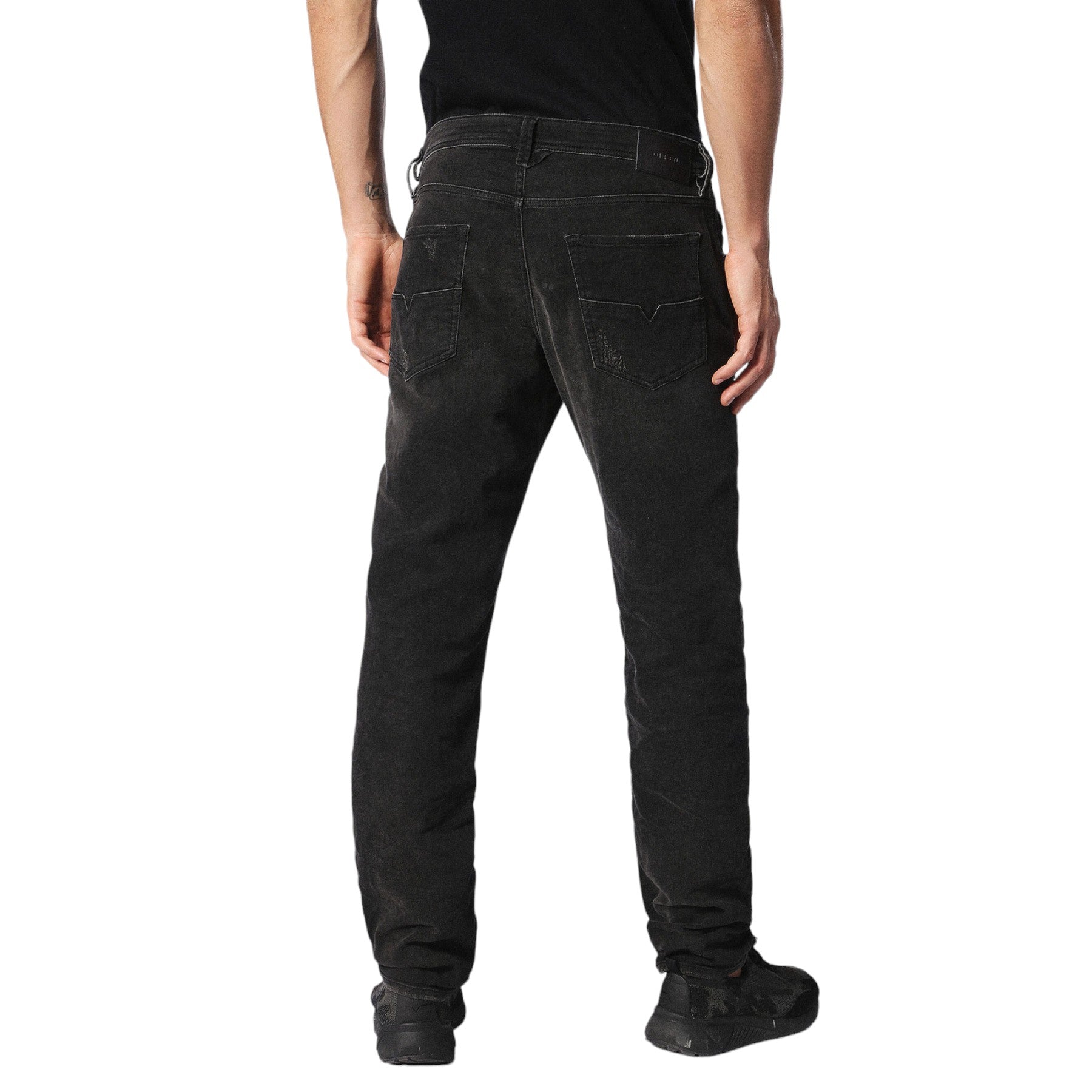 DIESEL LARKEE BEEX 0688W Mens Denim Jeans Regular Fit Tapered Legs Casual Pants