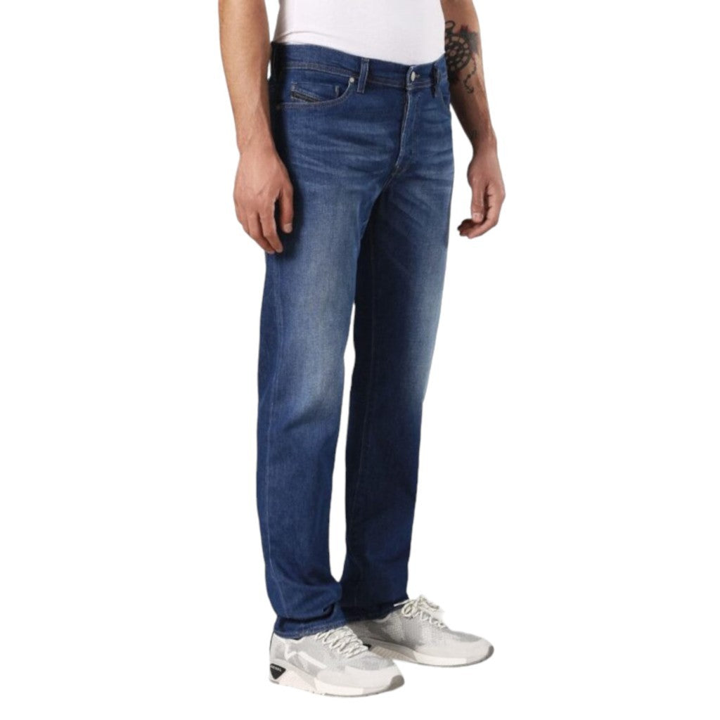DIESEL THYTAN 084RM Mens Jeans Denim Stretch Comfort Straight Fit Casual Pants