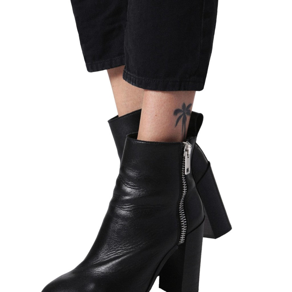 DIESEL BELTHY ANKLE 0683W Womens Jeans Regular Slim Straight Low Waist Fit Pants