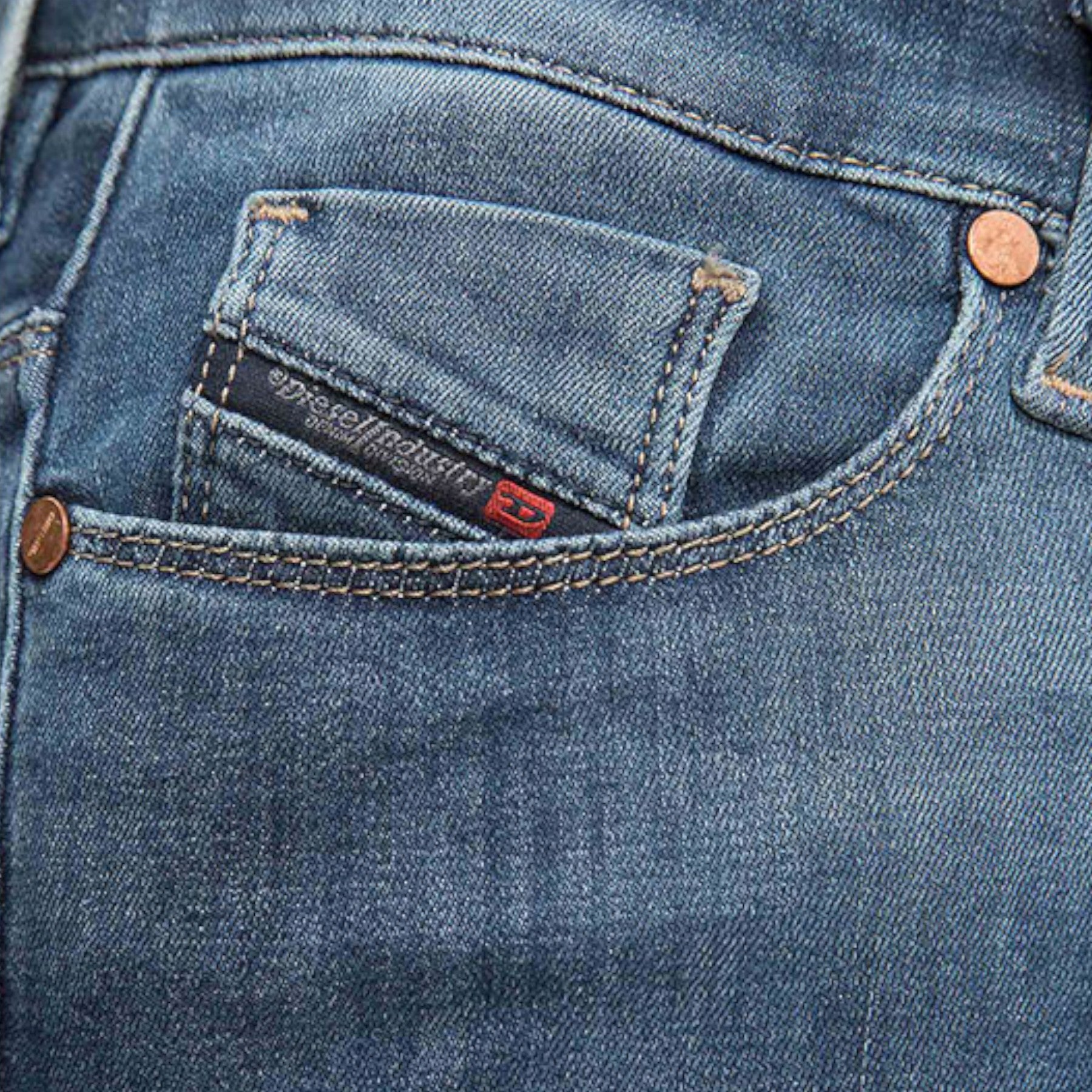 DIESEL SKINZEE 084RY Womens Jeans  Denim  Slim Fit Stretch Skinny Leg Jogg Pant