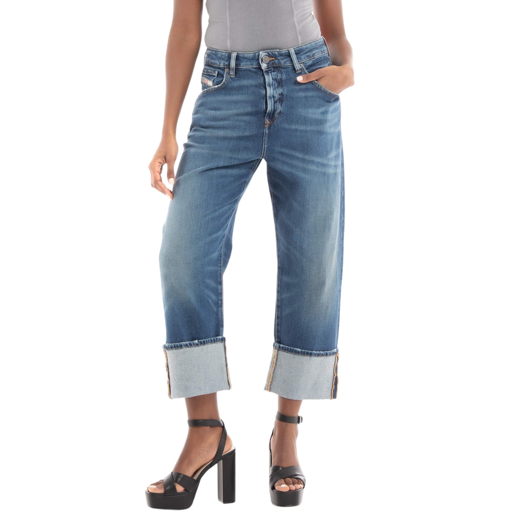 DIESEL 1999 007L1 Womens Denim Jeans Loose Fit Mid Waist Straight Leg Blue Pants