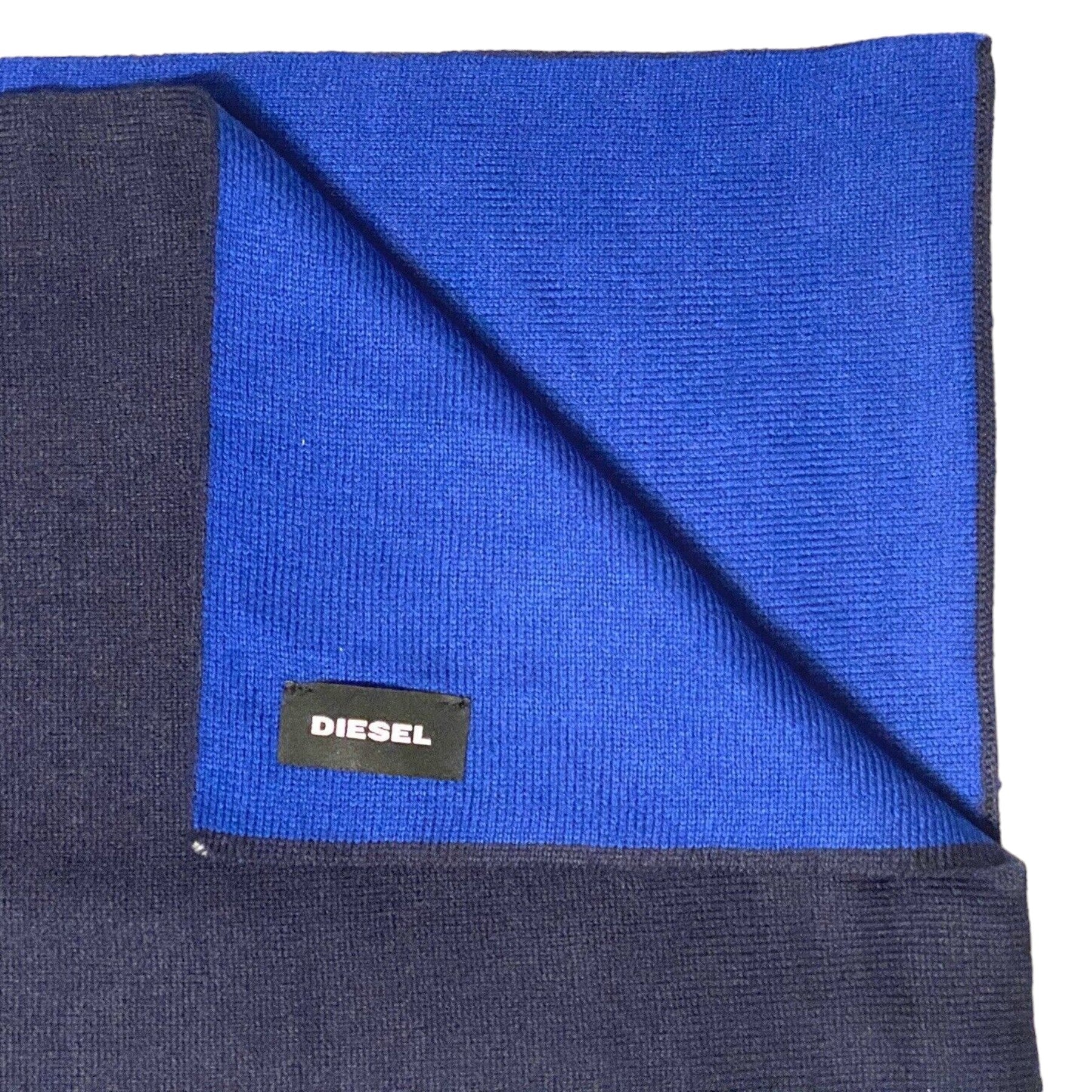 DIESEL R-FROTLIB-KIT Mens Scarf And Hat Gift Set Winter Casual Shawl Wrap Blue