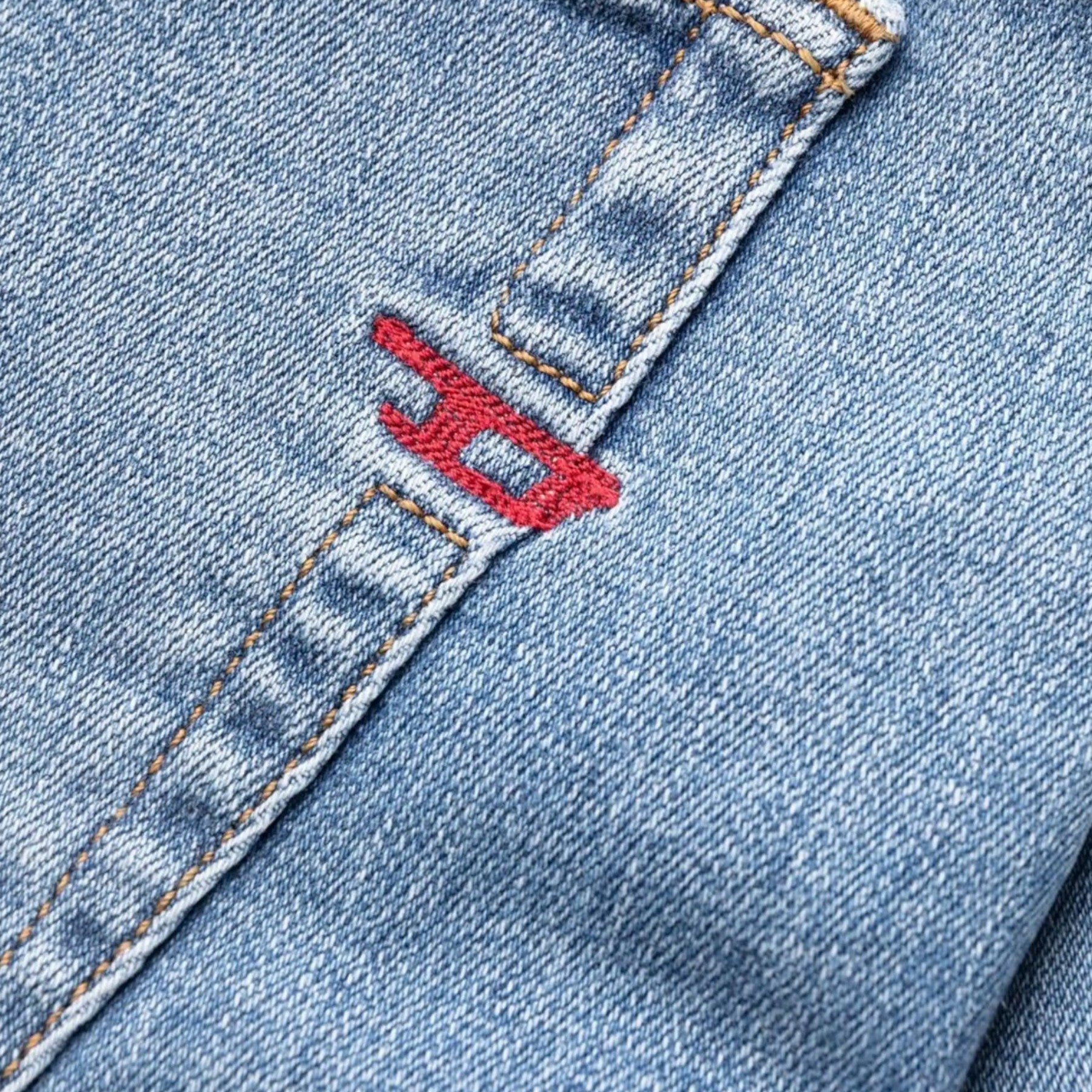 DIESEL 1983 09C01 Mens Denim Jeans Regular Fit Casual Tapered Pants W38