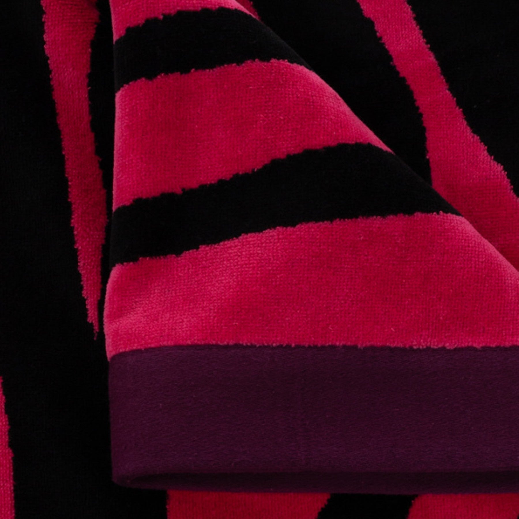 DIESEL BMT-HELLARI Mens Bath Towels Unisex Bath Sheet Large Cotton Beach Towels