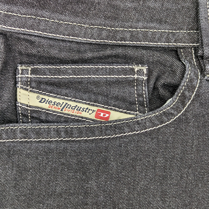 DIESEL THAVAR R00G5 Mens Denim Jeans Regular Fit Stretch Casual Pants Black NEW