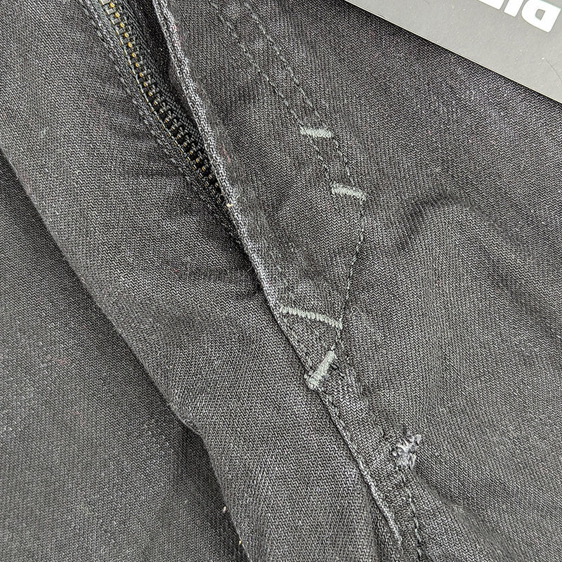 DIESEL THAVAR 0679F Mens Denim Jeans Tapered Leg Slim Fit Cotton Pants Black W34